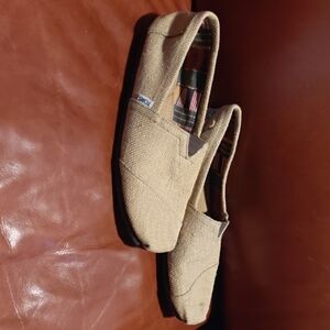 Toms Men's Beige Slip-On Loafers
